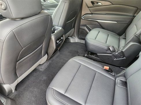 Certified 2025 Chevrolet Traverse LT image 20