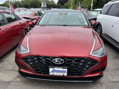 Used 2023 Hyundai Sonata SEL w/ Convenience Package FWD image 2