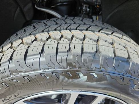 New 2026 GMC Sierra 1500 AT4 w/ AT4 Preferred Package image 28