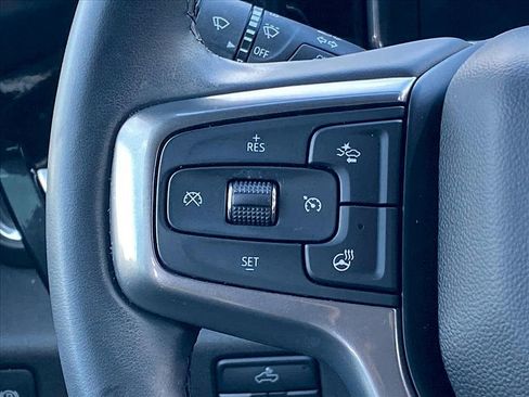 Used 2025 Chevrolet Silverado 1500 LT image 10