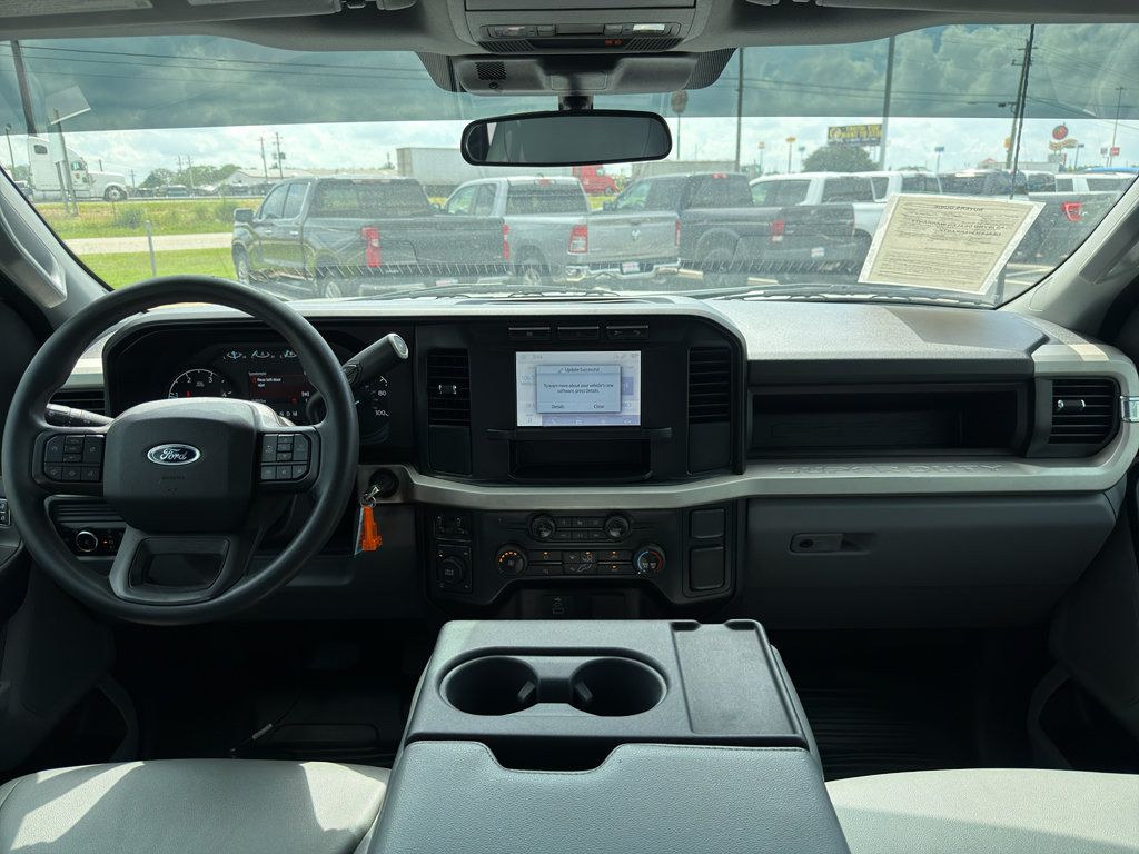 Used 2023 Ford F250 XL w/ FX4 Off-Road Package AWD/4WD image 10