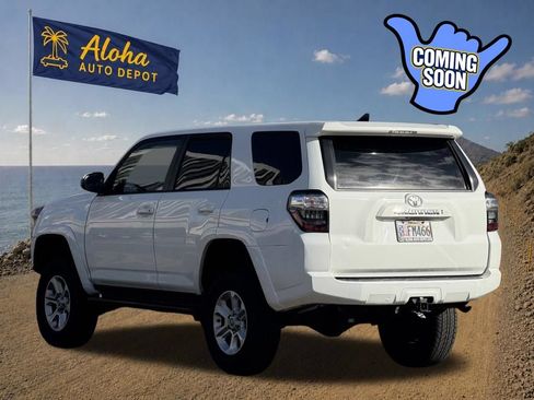 Used 2022 Toyota 4Runner SR5 RWD image 3