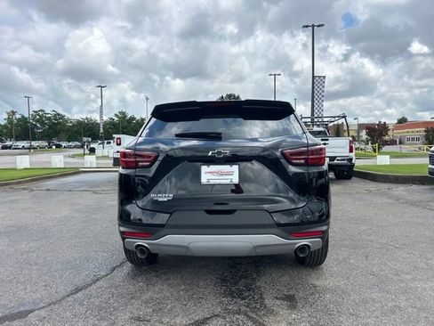 New 2026 Chevrolet Blazer LT w/ Sound & Technology Package FWD image 4