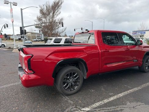 Used 2022 Toyota Tundra Platinum image 8