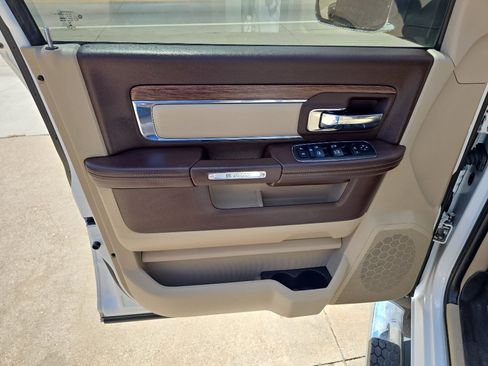 Used 2018 RAM 3500 Laramie AWD/4WD image 11