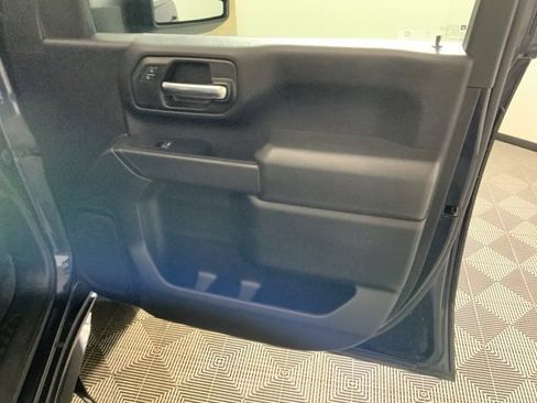 Used 2024 Chevrolet Silverado 2500 Custom w/ Custom Value Package image 34