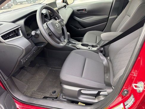 Used 2026 Toyota Corolla LE w/ LE Premium Package image 8