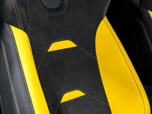 Used 2023 Lamborghini Huracan Tecnica RWD image 37