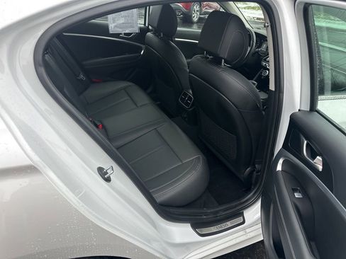 Used 2020 Genesis G70 2.0T image 34