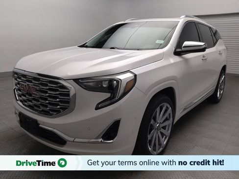 Used 2020 GMC Terrain Denali w/ Denali Premium Package FWD image 1