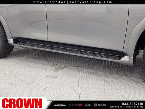 Used 2024 Nissan Armada SL w/ Captain's Chairs Package image 10