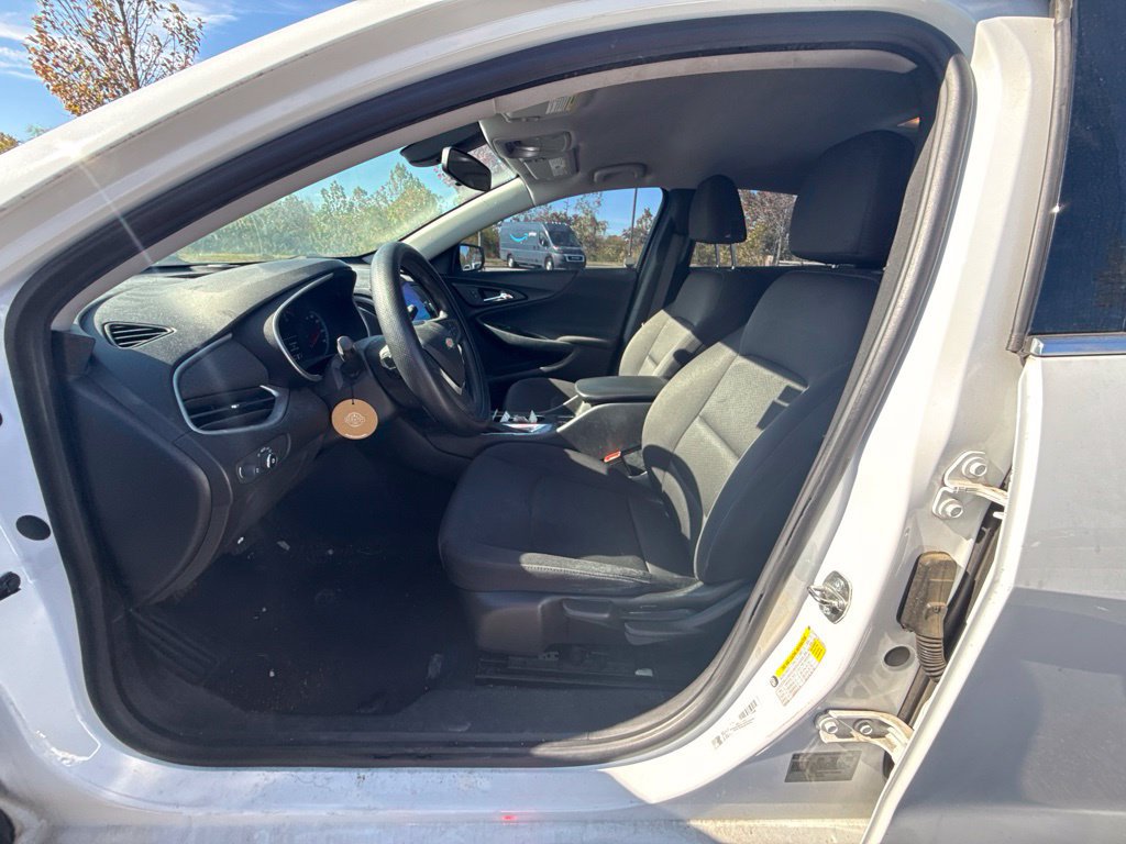 Used 2019 Chevrolet Malibu LS FWD image 17