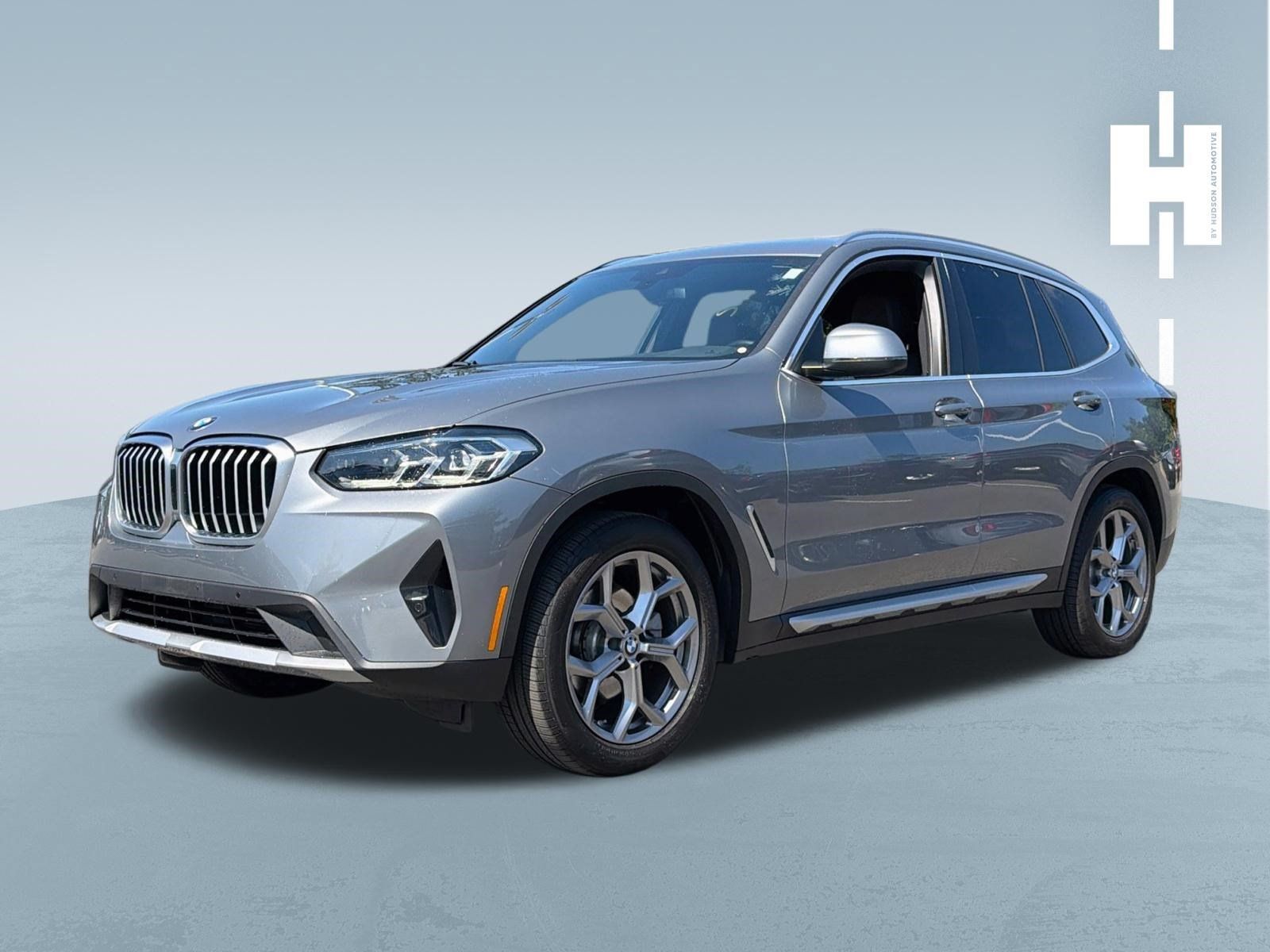 Used 2023 BMW X3 xDrive30i w/ Premium Package AWD/4WD image 2