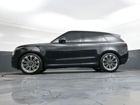 Used 2024 Land Rover Range Rover Sport SE image 32