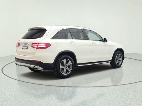 Used 2019 Mercedes-Benz GLC 300 4MATIC image 5
