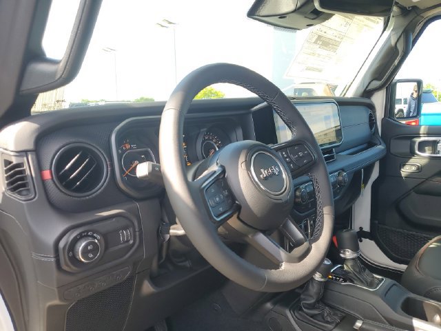 New 2026 Jeep Gladiator Mojave AWD/4WD image 12