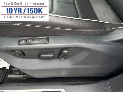 Used 2022 Volkswagen Tiguan SEL R-Line image 17