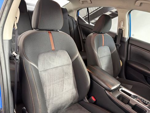 Used 2022 Nissan Sentra SR w/ Electronics Package FWD image 19