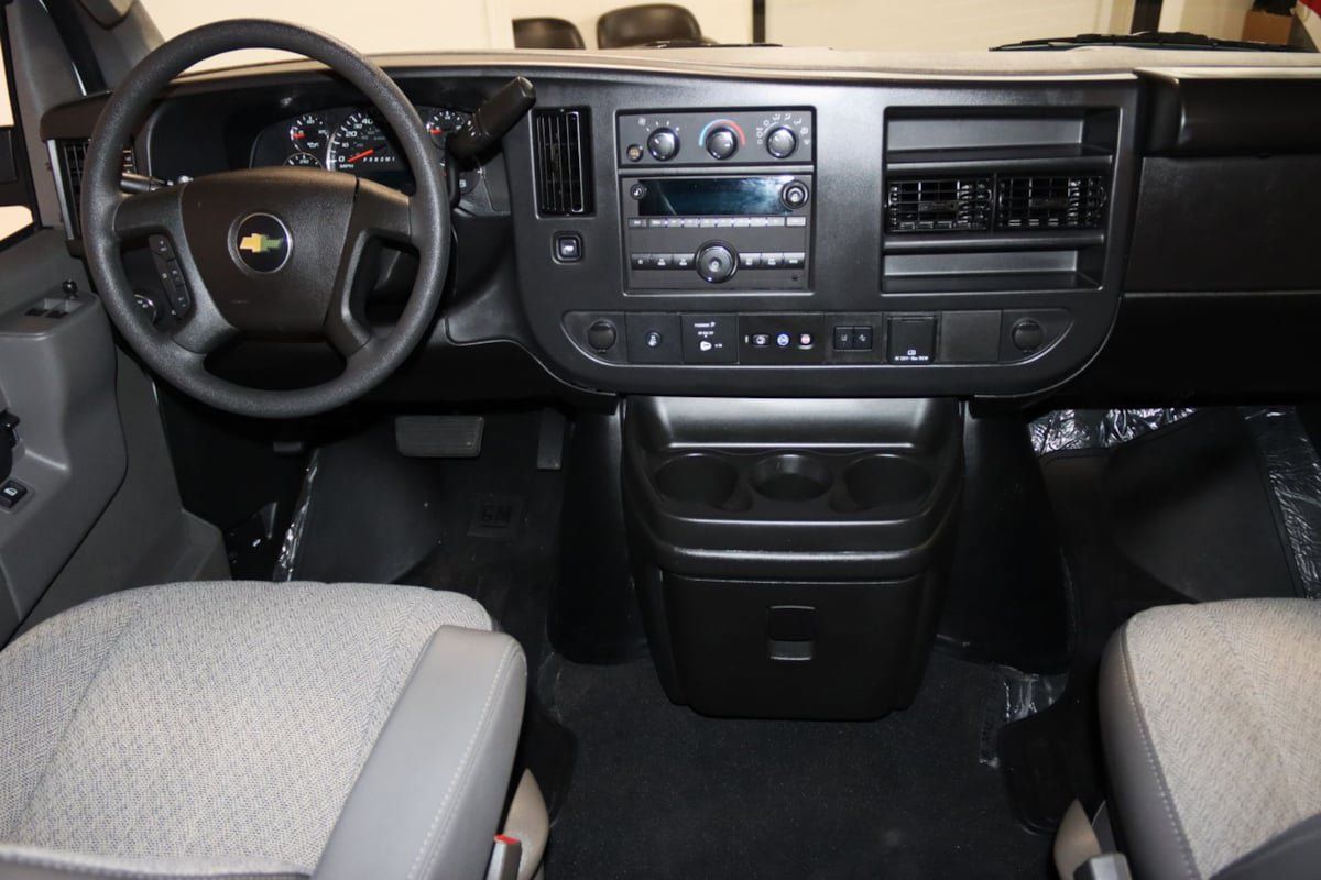 Used 2025 Chevrolet Express 3500 LT w/ LT Preferred Equipment Group RWD image 58