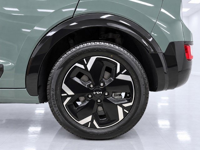 Used 2023 Kia Niro Wind w/ Wind Preserve Package FWD image 8