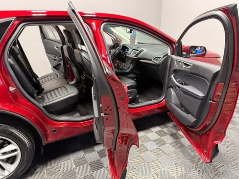Used 2015 Ford Edge SEL w/ Equipment Group 201A image 19