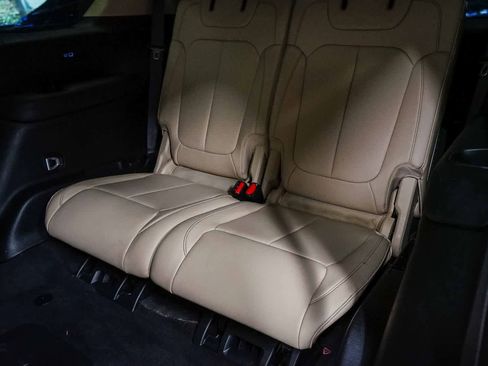 Used 2022 Jeep Grand Cherokee L Limited RWD image 19