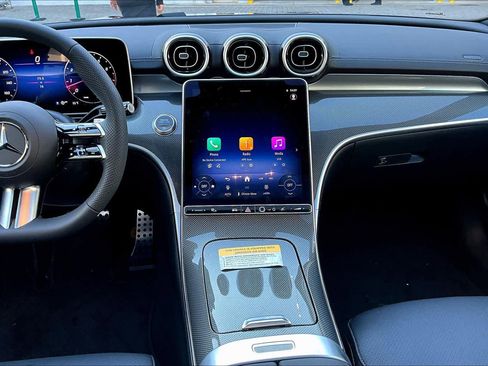 Used 2025 Mercedes-Benz C 300 4MATIC Sedan image 6