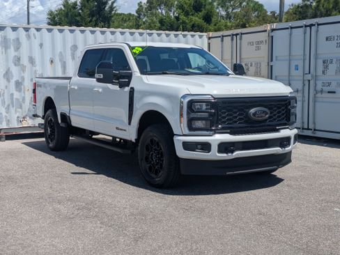 Certified 2025 Ford F250 Lariat w/ Lariat Ultimate Package AWD/4WD image 3