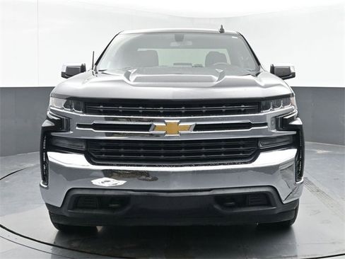 Used 2020 Chevrolet Silverado 1500 LT w/ Trailering Package image 3