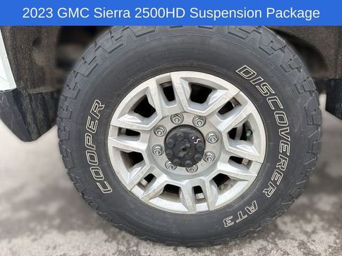 Used 2023 GMC Sierra 2500 SLE w/ SLE Value Package; AWD/4WD image 9