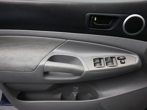 Used 2006 Toyota Tacoma 4x4 Double Cab w/ SR5 Pkg #2 image 10