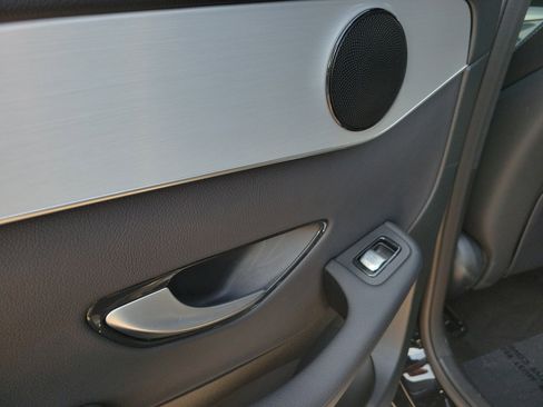 Certified 2021 Mercedes-Benz GLC 300 image 11