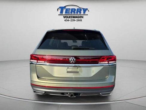 New 2026 Volkswagen Atlas SE FWD image 3