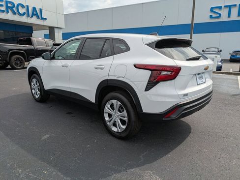 New 2026 Chevrolet Trax LS w/ Driver Confidence Package image 6