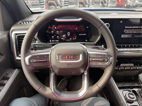 New 2026 GMC Canyon Elevation w/ Convenience Package image 13