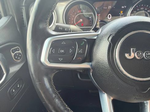 Used 2020 Jeep Wrangler Rubicon AWD/4WD image 39