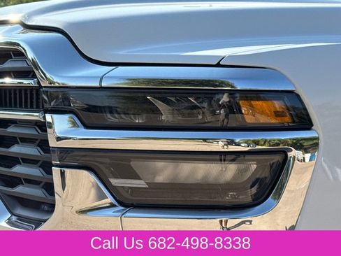 Used 2025 RAM 2500 Big Horn AWD/4WD image 4