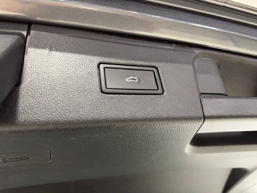 Used 2023 Volkswagen Atlas SE w/ Panoramic Sunroof Package FWD image 89