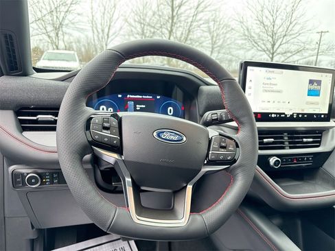 New 2026 Ford Explorer ST-Line w/ ST-Line Street Pack image 11