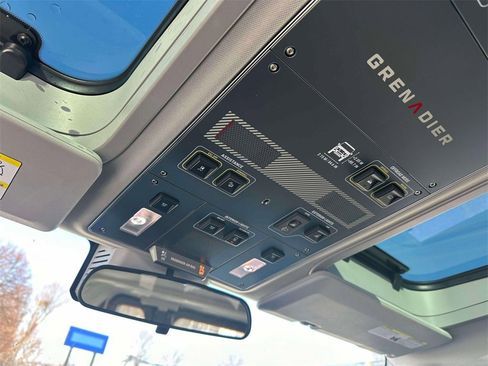 Used 2025 INEOS Grenadier Fieldmaster Edition image 32