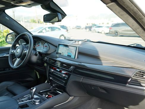 Used 2018 BMW X6 M w/ Executive Package image 24