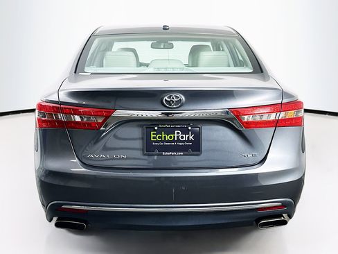 Used 2017 Toyota Avalon XLE Premium FWD image 7
