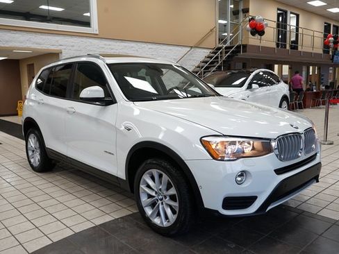 Used 2017 BMW X3 xDrive28i image 18