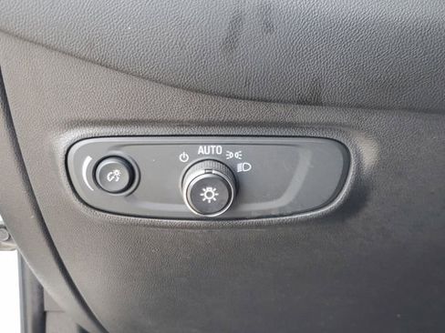 Used 2020 Chevrolet Equinox LT FWD image 19
