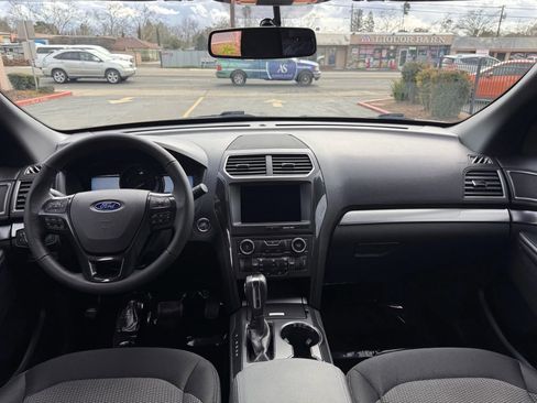 Used 2018 Ford Explorer XLT w/ Equipment Group 201A image 20