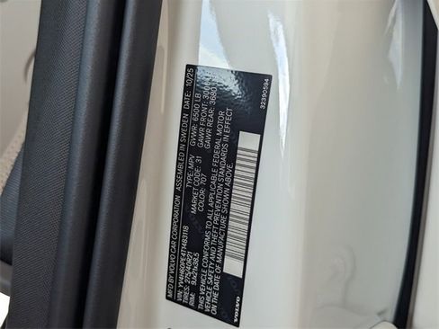 New 2026 Volvo XC90 T8 Plus image 14