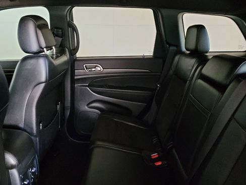 Used 2022 Jeep Grand Cherokee Laredo X RWD image 18