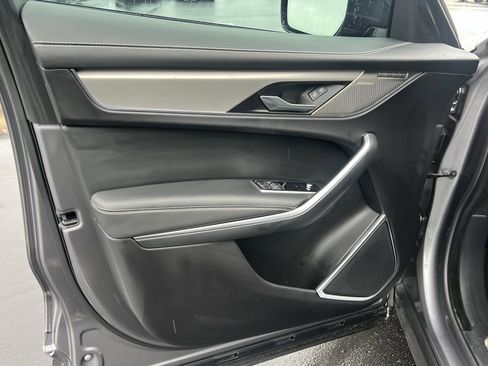 Certified 2025 Jaguar F-PACE R-Dynamic S image 13