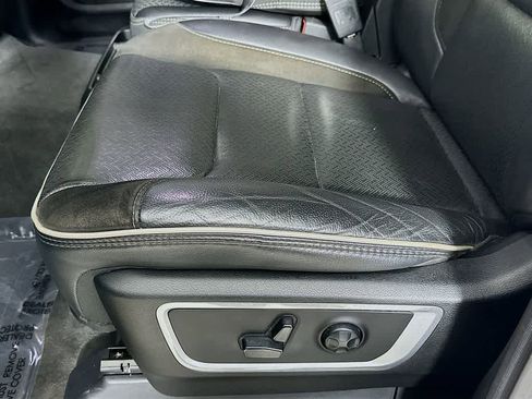 Used 2020 RAM 1500 Laramie w/ Off Road Group image 30