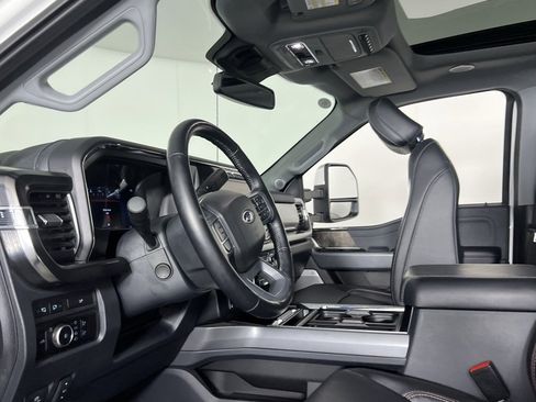 Used 2023 Ford F350 Lariat w/ Lariat Ultimate Package image 23